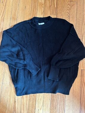 Women’s Aerie Classic black oversized  Crewneck Sweater